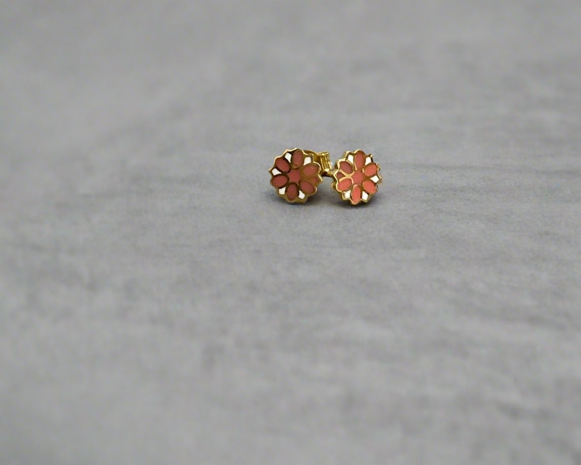 Stud Earrings- Authentic Gold Jewelry in Lebanon