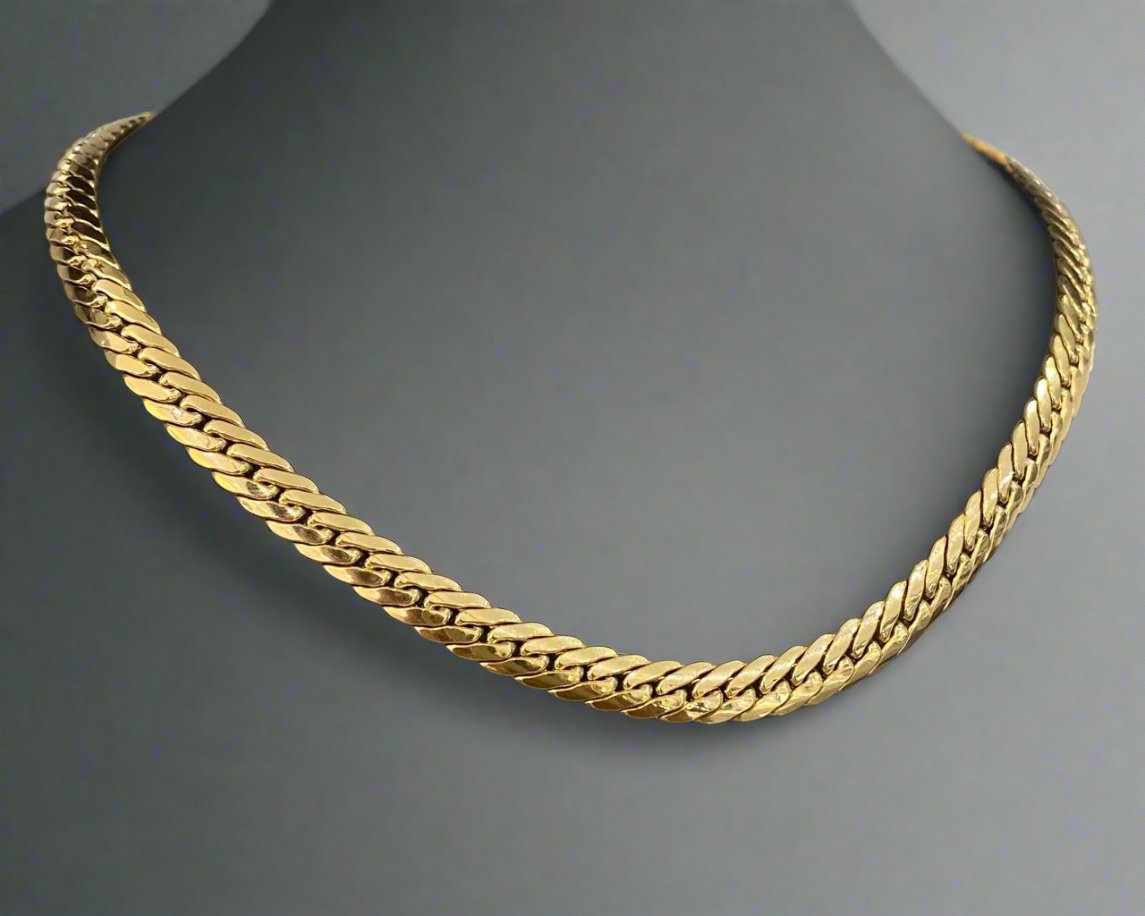 HEAVY NECKLACES In Lebanon