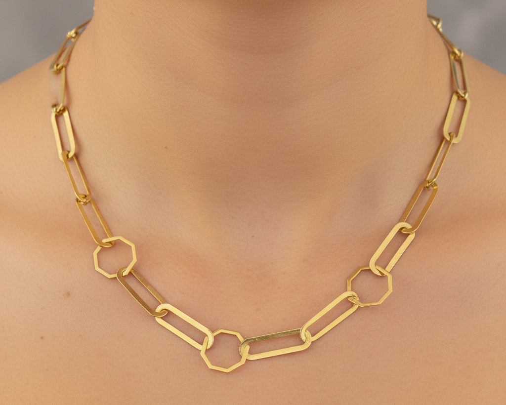 Simple Necklace - Valentine gift for wife In Lebanon - Gold Gifts In Lebanon
