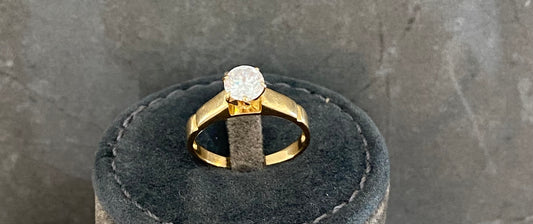 18kt Solitaire  Gold Ring  - Gold Jewelry Lebanon - Gold Store & Delivery
