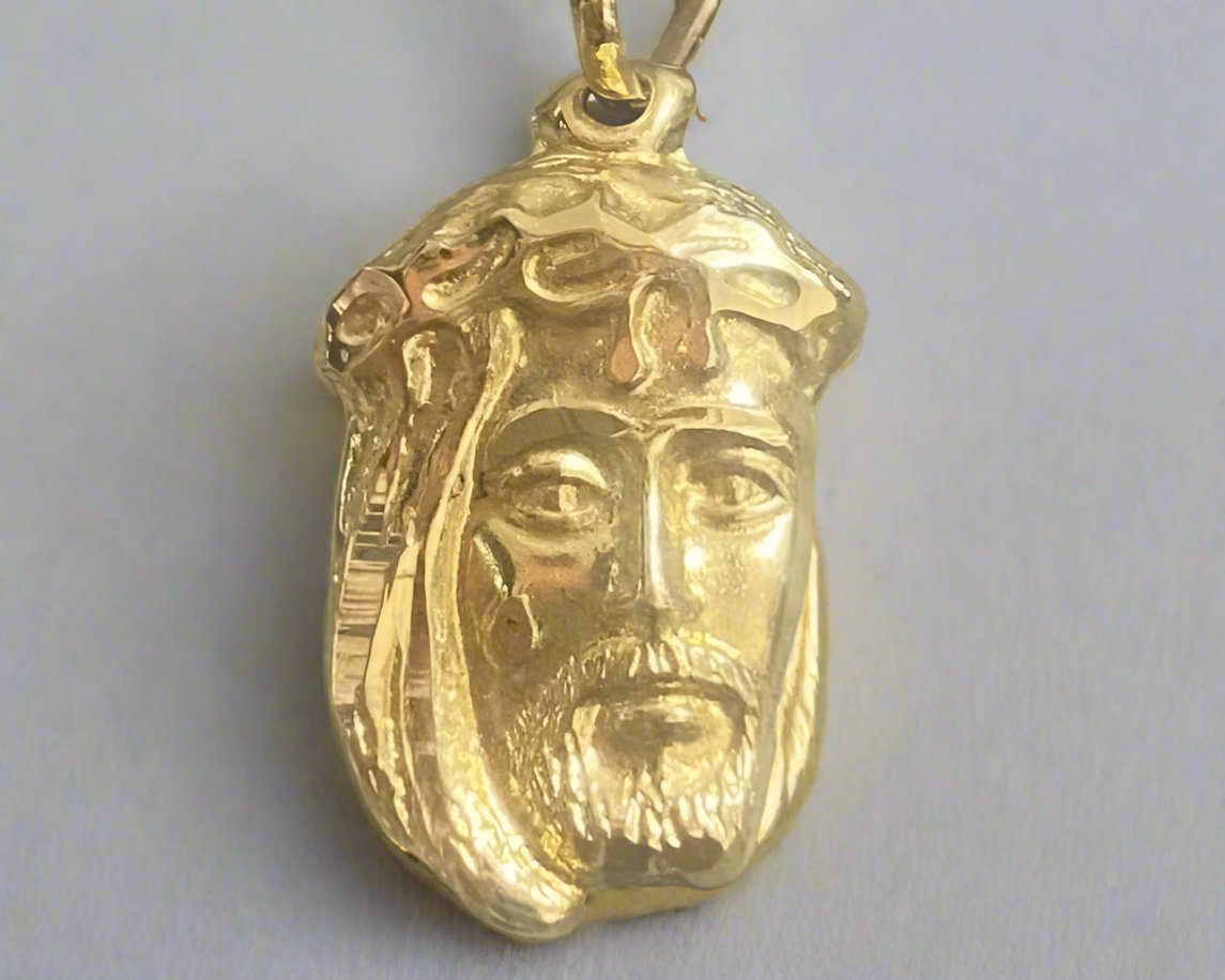 Religious Gold Pendant In Lebanon - Gold Gifts In Lebanon