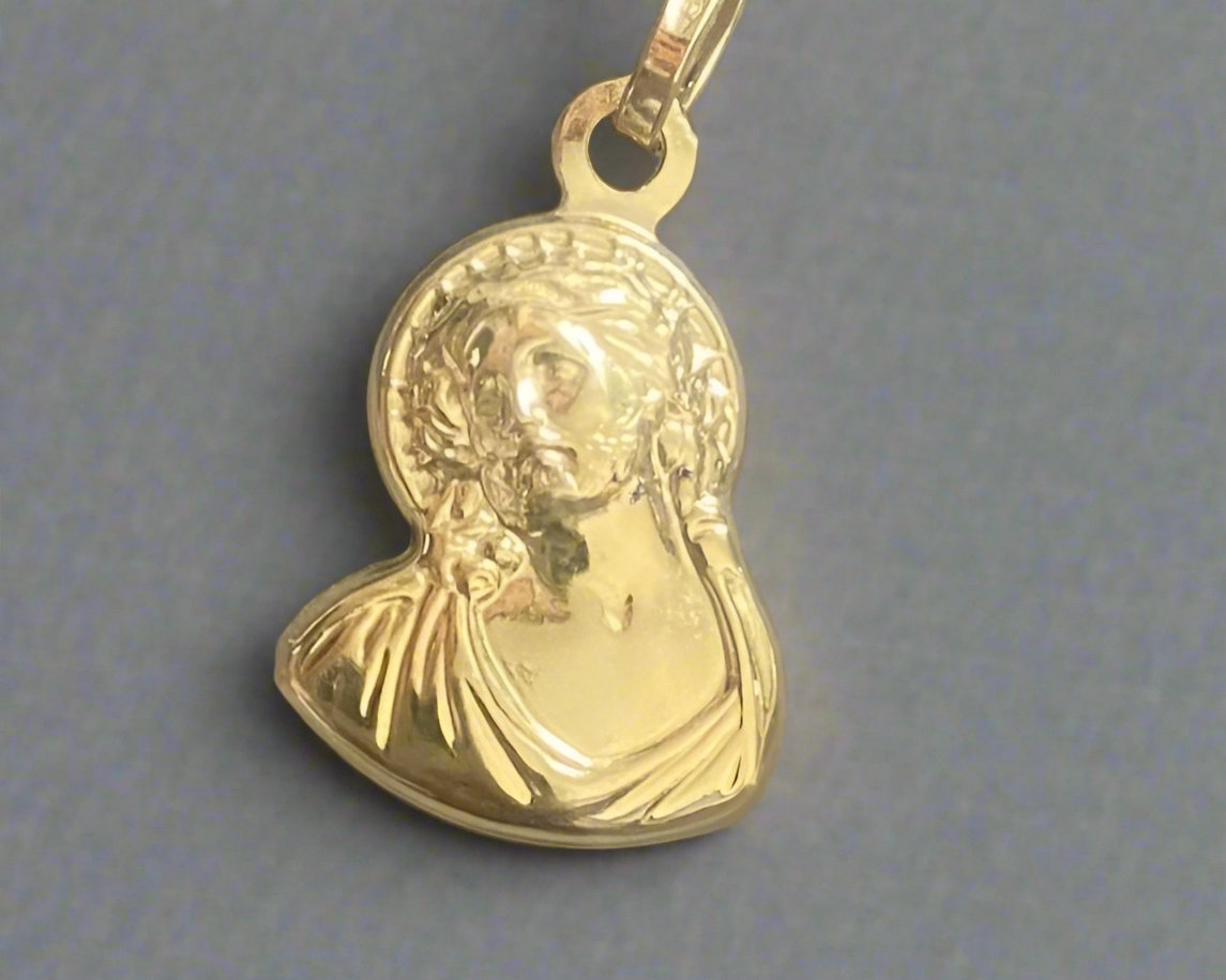Religious Gold Pendant In Lebanon - Gold Gifts In Lebanon