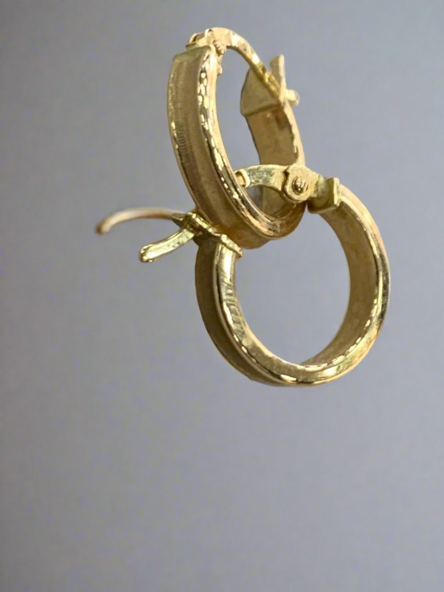 hoops earrings - Gold valentine gifts For Women In Lebanon - gold shops in Kaslik, Jounieh