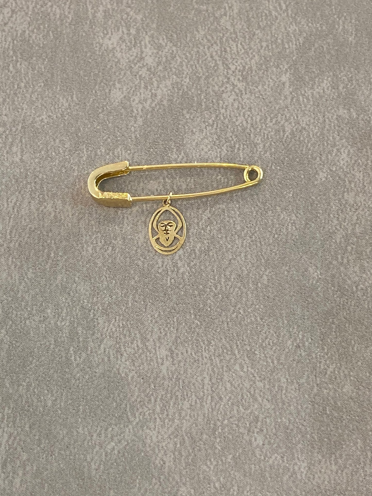 Gold Pins Lebanon - Authentic Gold Jewelry in Lebanon