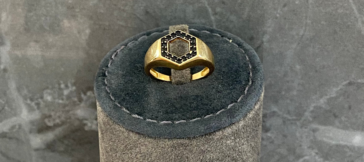 Gold Pinky Ring Lebanon - 18kt Gold Lebanon - Jewelry Store Near me in Lebanon
