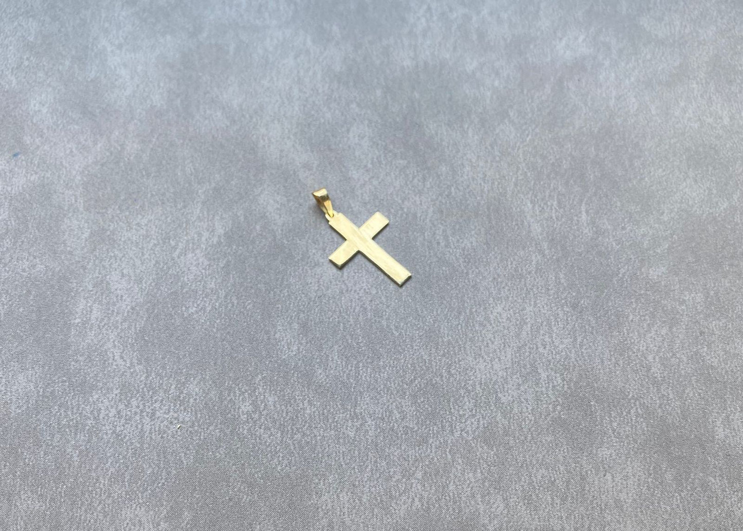 Cross Pendant Lebanon - Authentic Gold Jewelry in Lebanon