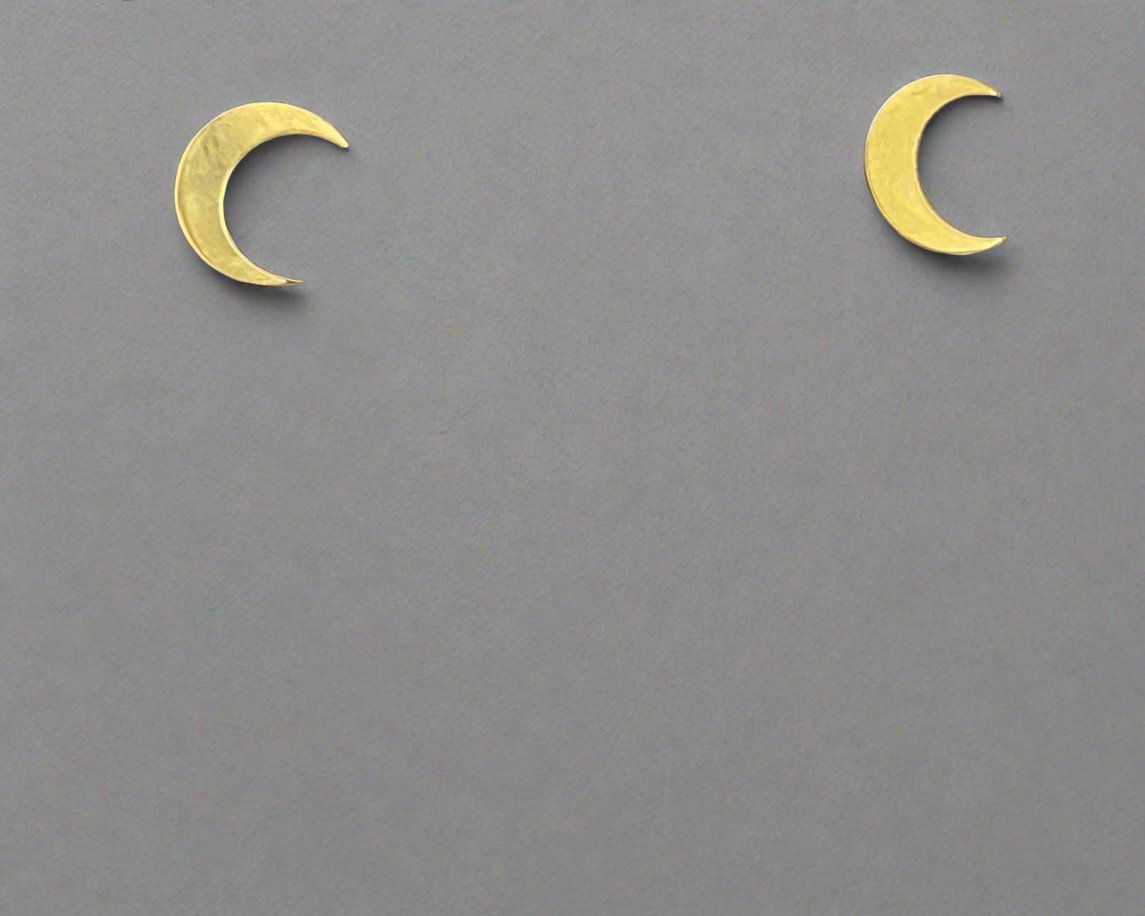 Stud Earrings- Stud Gold Earrings In Lebanon - Gold Gifts for her In Lebanon