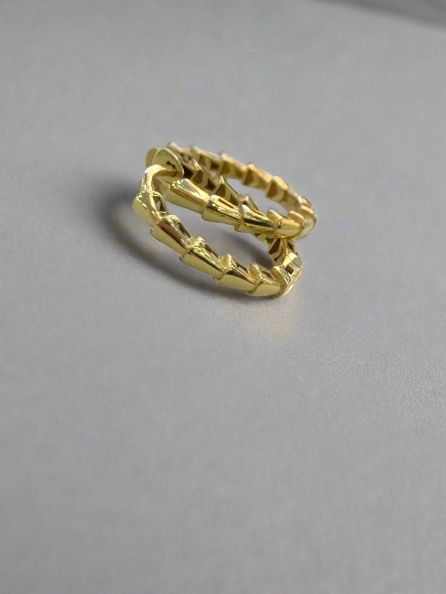 hoops earrings - Gold valentine gifts For Women In Lebanon - gold shops in Kaslik, Jounieh