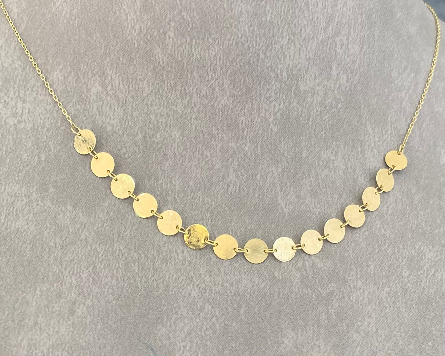 Women Chockers - Women Gold Chockers In Lebanon - Gold Gifts for her In Lebanon