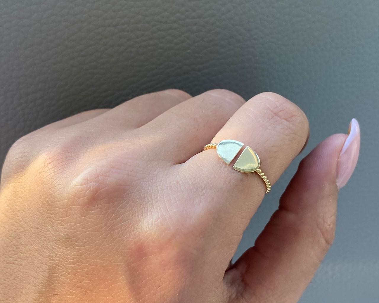 Simple Rings - Simple Gold Rings In Lebanon - Gold Gifts for her In Lebanon