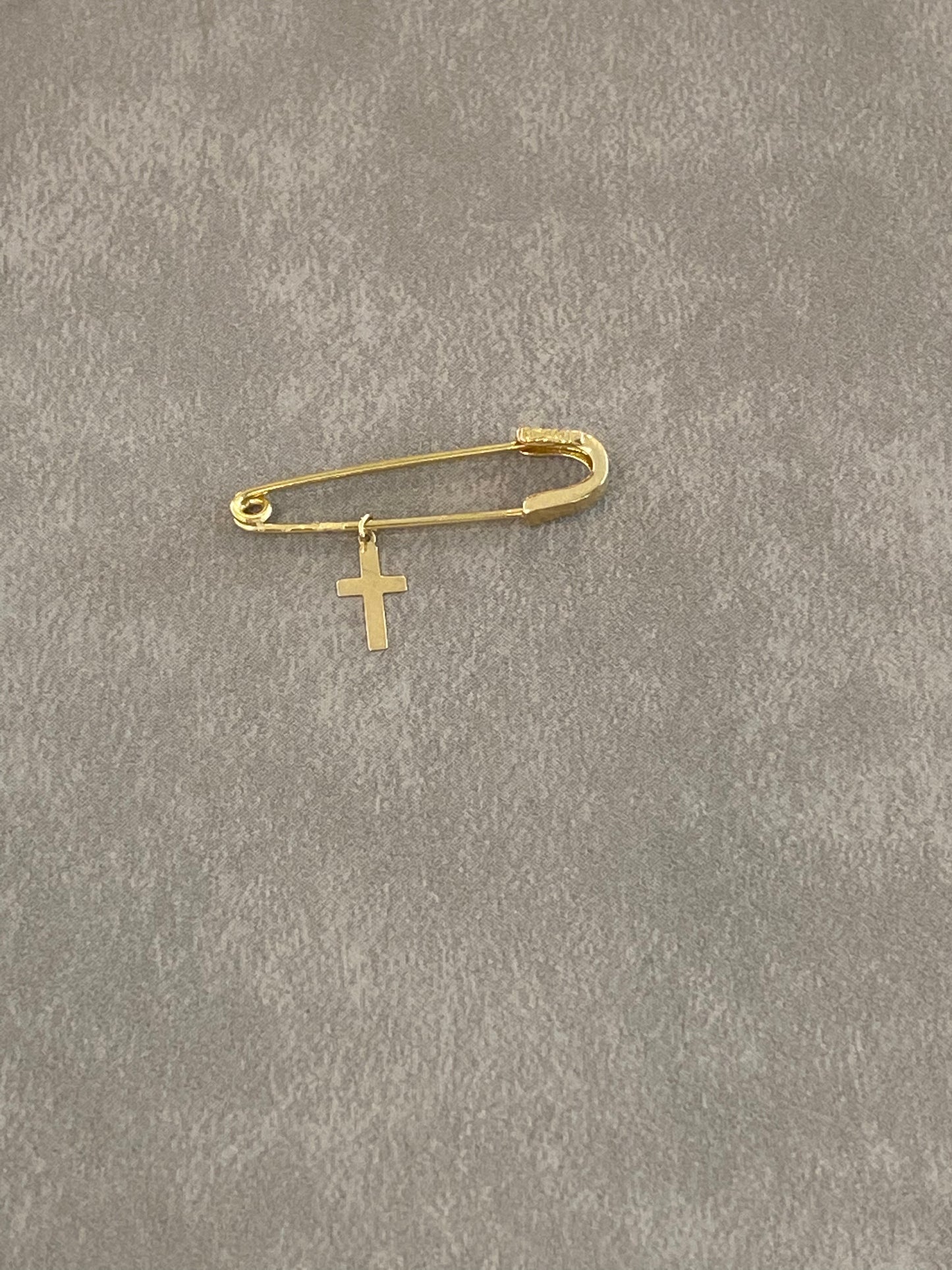Gold Pins Lebanon - Authentic Gold Jewelry in Lebanon