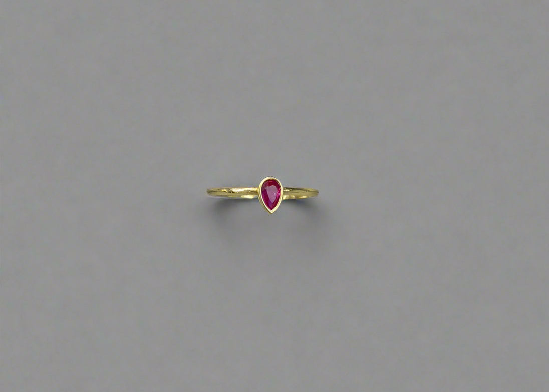 Rubby rings | 50% off diamonds Saleh Jewelry, 18k gold Zouk branch Saleh Jewelry, trendy gold bracelets for summer