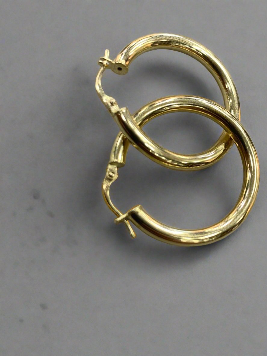 HOOPS EARRINGS - Gold valentine gifts For Women In Lebanon - gold shops in Metn
