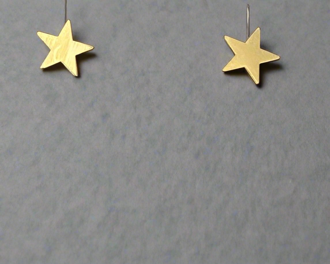 Stud Earrings - Authentic Gold Jewelry in Lebanon