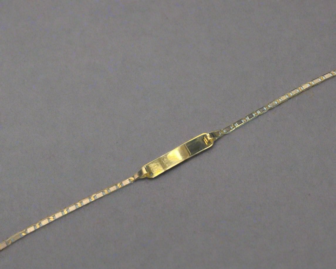 New Born Bracelet - New Born Gold Bracelet - Gold Gifts Lebanon - Gold shops in Achrafieh