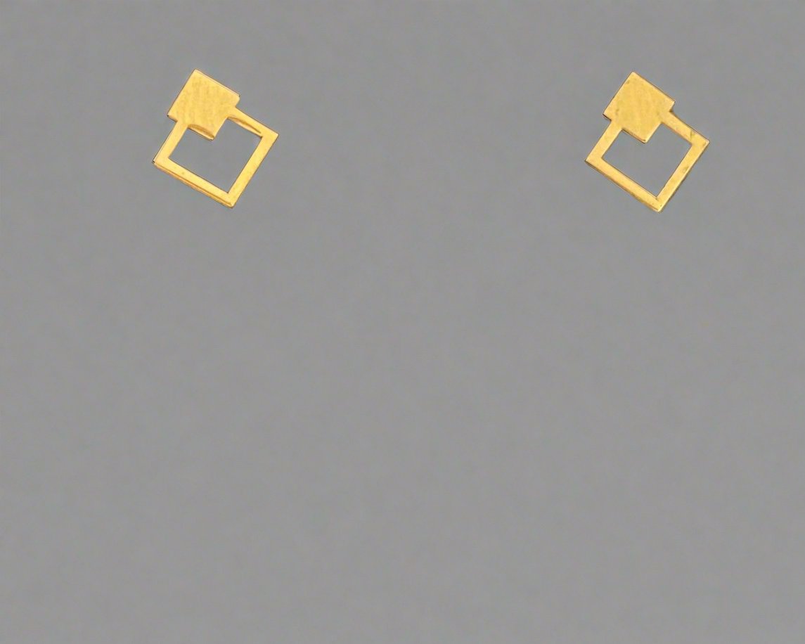 Stud Earrings- Authentic Gold Jewelry in Lebanon