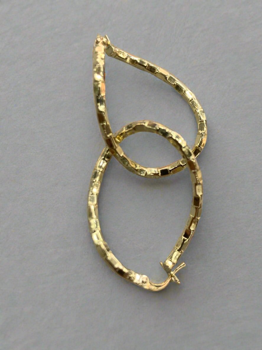 HOOPS EARRINGS - Gold valentine gifts For Women In Lebanon - gold shops in Metn