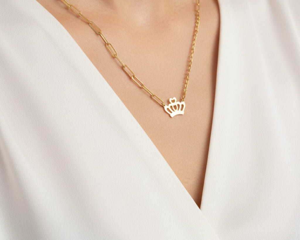 simple necklace | 50% off diamonds Saleh Jewelry, 18k gold Zouk branch Saleh Jewelry, trendy gold bracelets for summer