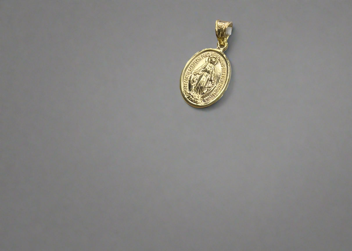 religious pendant | 50% off diamonds Saleh Jewelry, 18k gold Zouk branch Saleh Jewelry, bridal gold summer 2025 Lebanon