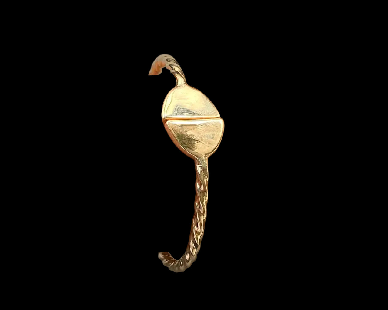 Gold Bangles - Pure Gold Jewelry in Lebanon
