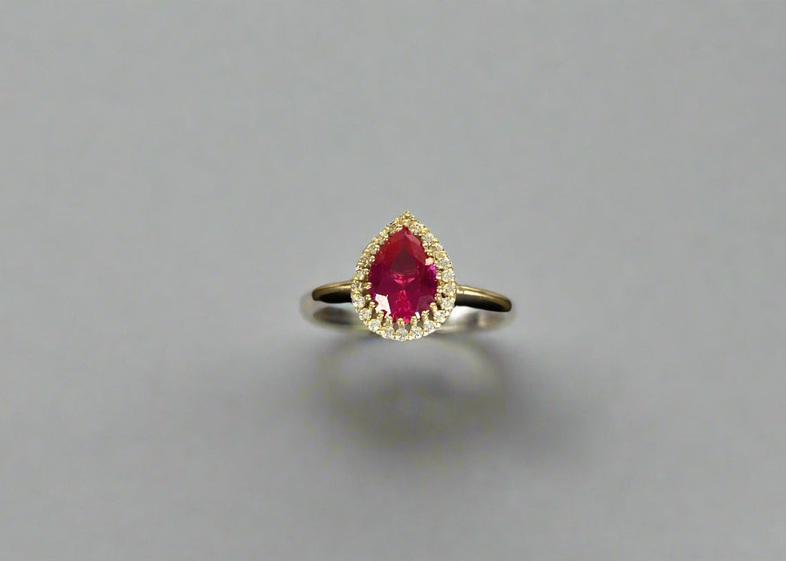 Rubby Rings - 18k Christmas gifts in Lebanon