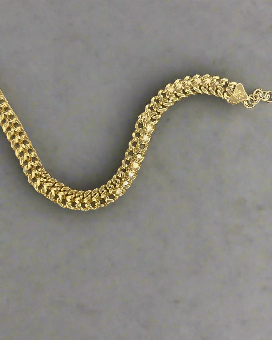 Heavy Bracelet - 18k Gold gifts for her in Lebanon