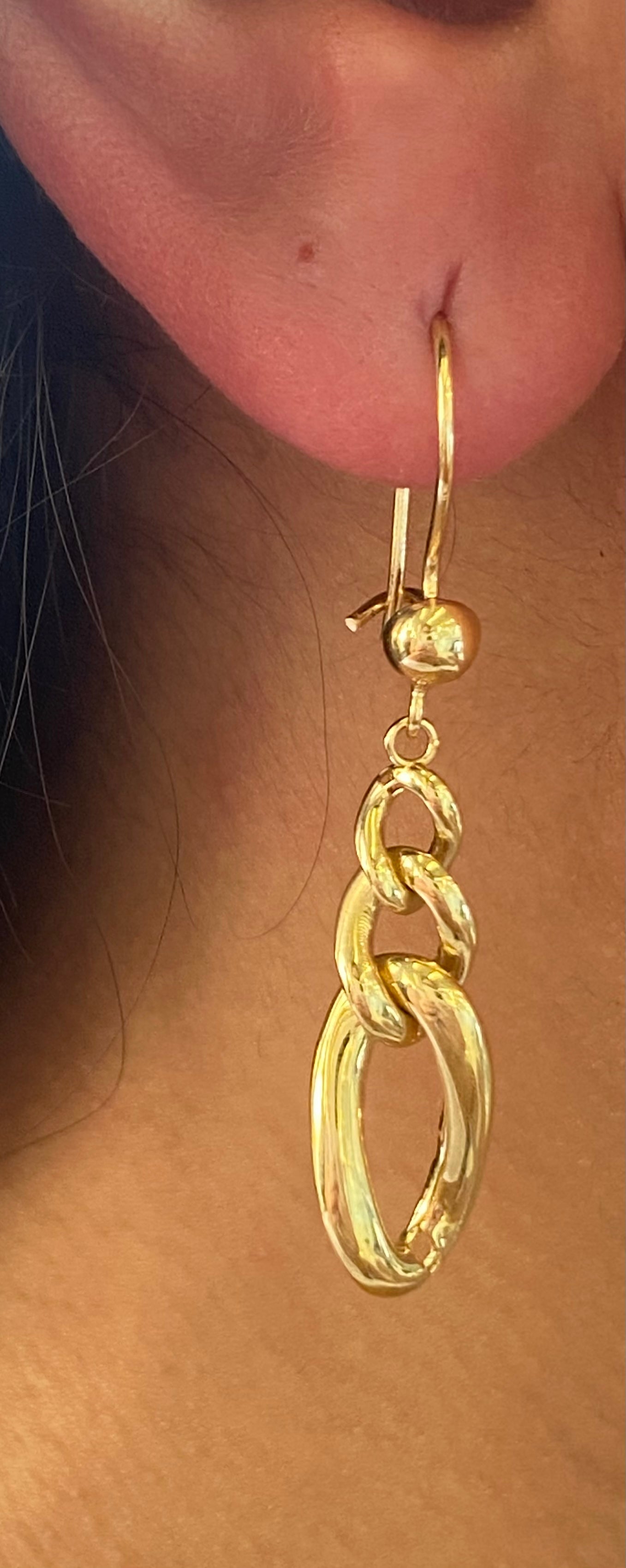 Women Earing - Affordable 18kt Earrings in Lebanon