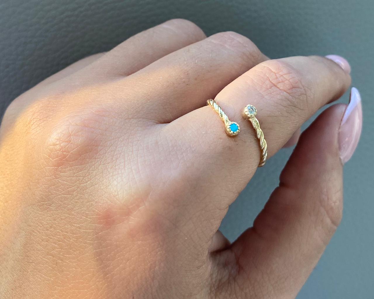 Simple Rings - Simple Gold Rings In Lebanon - Gold Gifts for her In Lebanon