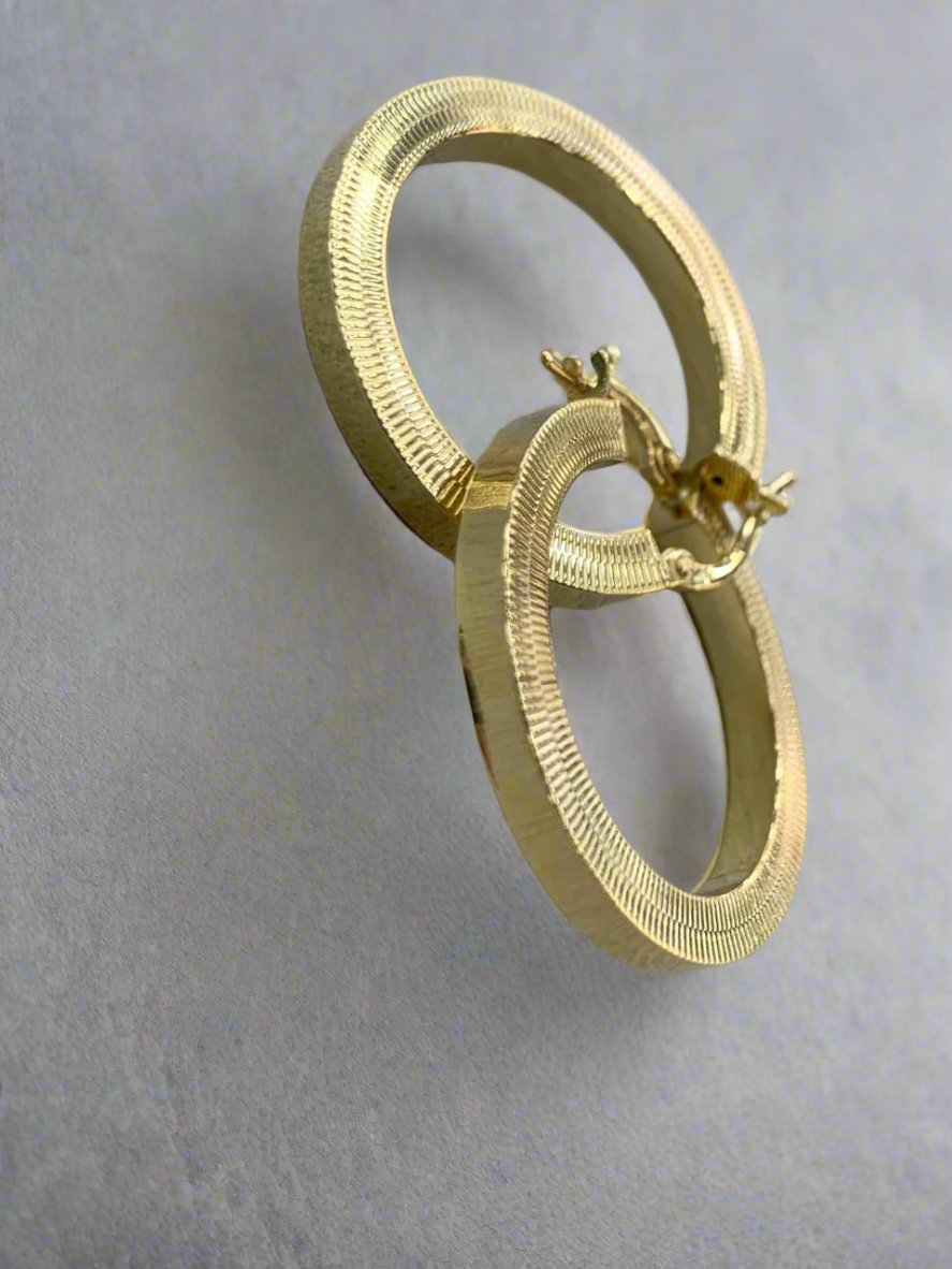 hoops earrings - Gold valentine gifts For Women In Lebanon - gold shops in Kaslik, Jounieh