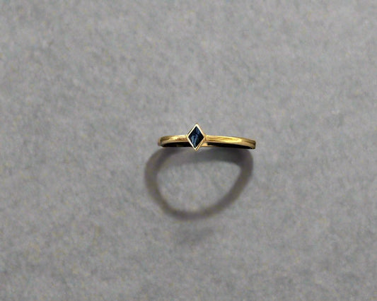 Simple Rings - Simple Gold Rings In Lebanon - Gold Gifts for her In Lebanon