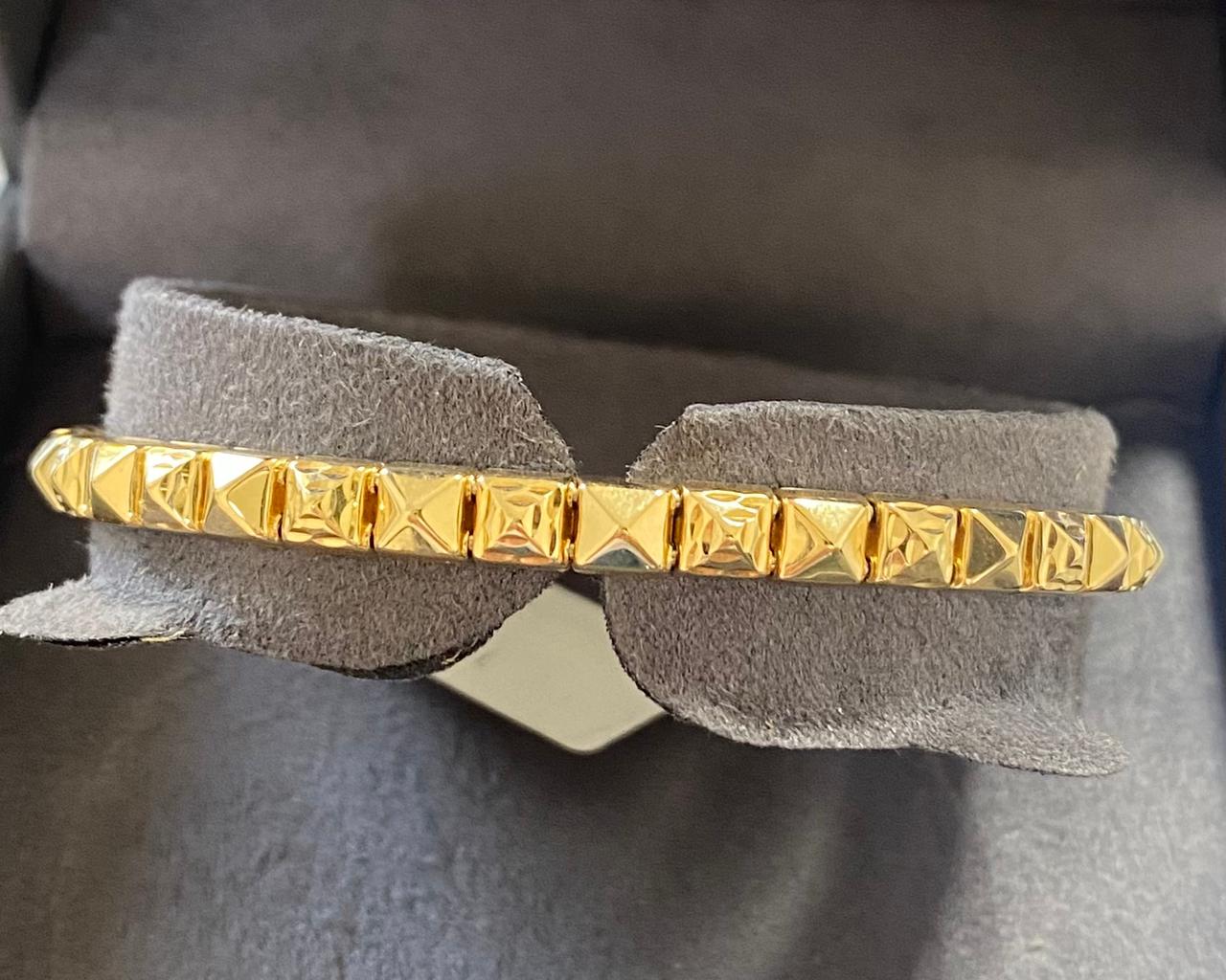 Gold Bangles - Pure Gold Jewelry in Lebanon