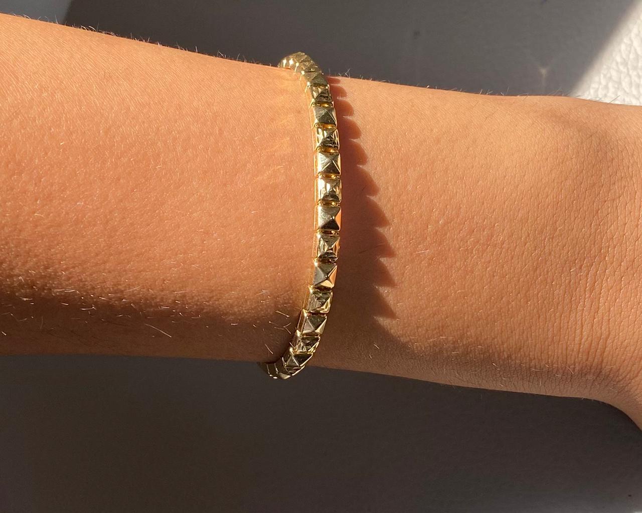 Gold Bangles - Pure Gold Jewelry in Lebanon
