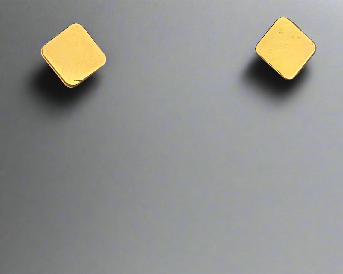 Stud Earrings- Stud Gold Earrings In Lebanon - Gold Gifts for her In Lebanon